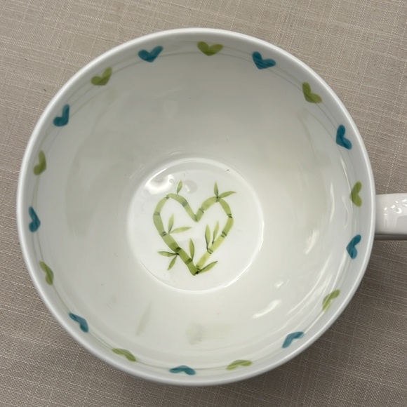 Bone China Panda mug - Picture 3 of 4